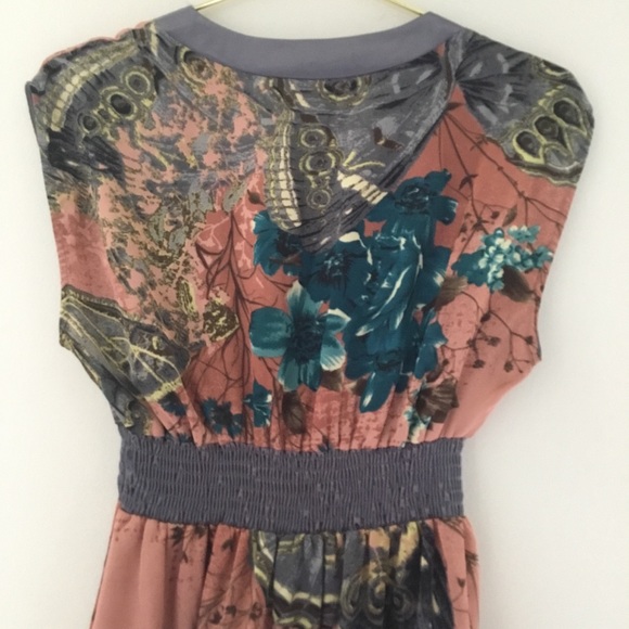 🌷Myan Abstract Floral Top🌷 - Picture 9 of 9